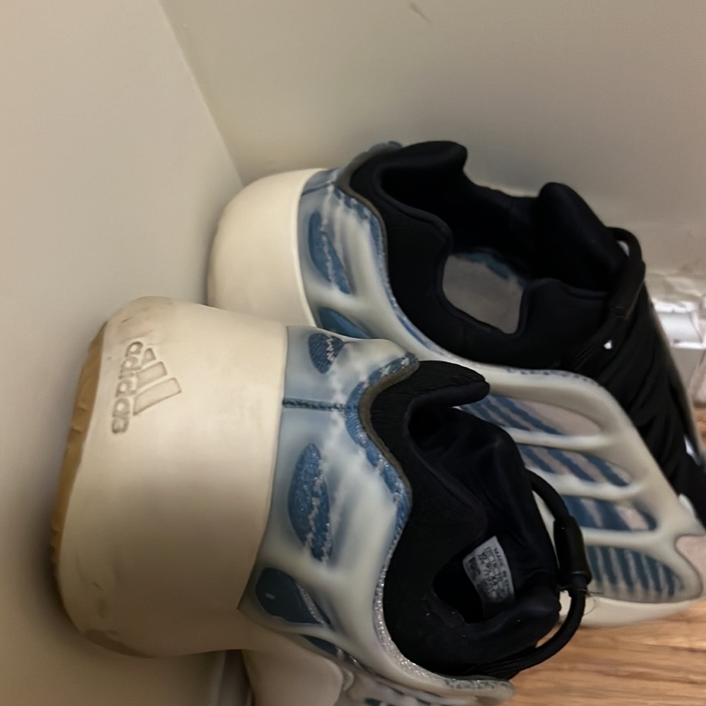 Marks No Sole Inside But Good Condition Great Sneakers/A View 5